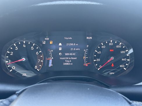 Used 2022 Jeep Compass Latitude AWD/4WD image 25