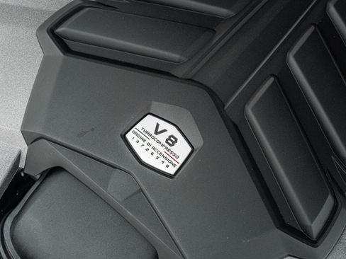 Used 2022 Lamborghini Urus AWD/4WD image 51