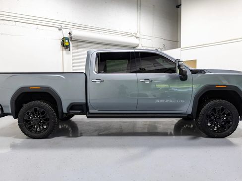 Used 2024 GMC Sierra 2500 Denali Ultimate AWD/4WD image 26