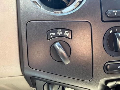 Used 2010 Ford F250 XLT AWD/4WD image 34
