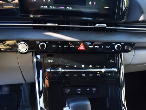 Used 2022 Kia Carnival SX image 21