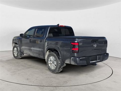 Used 2023 Nissan Frontier SV w/ SV Convenience Package image 3