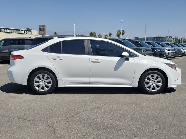 Used 2021 Toyota Corolla LE FWD image 32