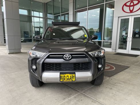 Used 2023 Toyota 4Runner TRD Off-Road Premium w/ Moonroof Package AWD/4WD image 8