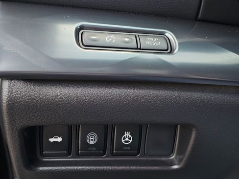 Used 2023 Nissan Maxima SR w/ Sport Mat Group image 33