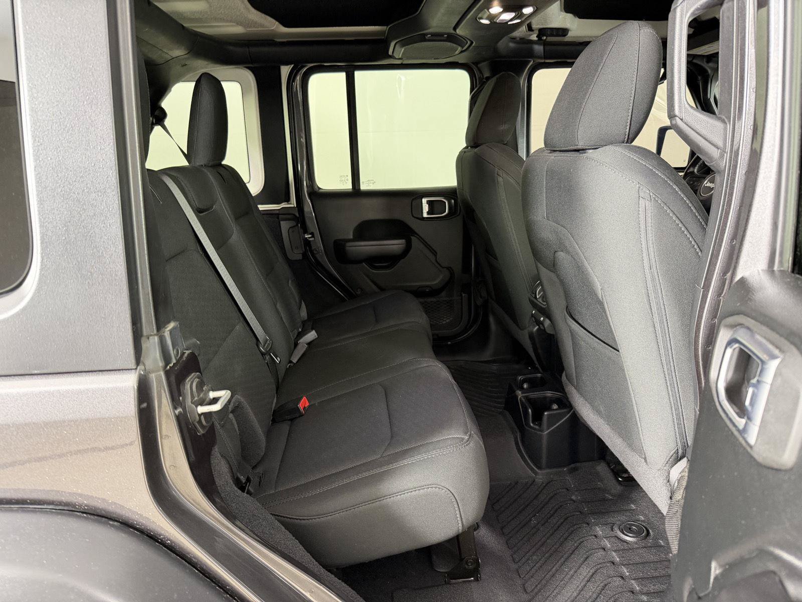 Used 2020 Jeep Wrangler Unlimited Sport AWD/4WD image 14