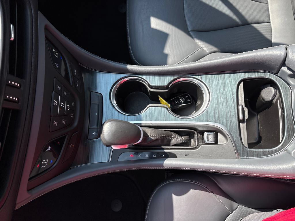 Used 2019 Buick Envision Essence w/ LPO, Interior Luxury Package FWD image 35