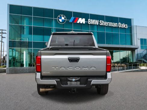 Used 2024 Toyota Tacoma SR5 AWD/4WD image 5