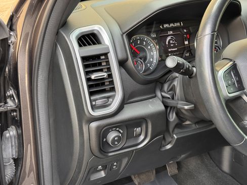Used 2023 RAM 1500 Big Horn image 29