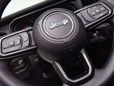Used 2026 Jeep Wrangler Unlimited Sport AWD/4WD image 26