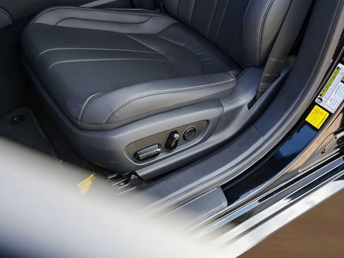 Used 2023 Lexus ES 350 F Sport w/ Accessory Package (Z2) FWD image 8
