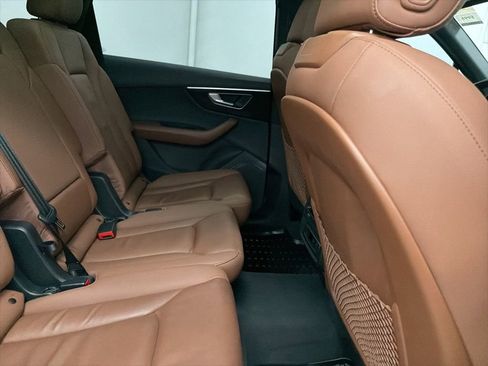 Used 2023 Audi Q7 2.0T Premium w/ Convenience Package image 30