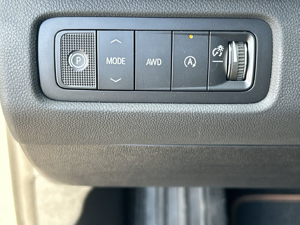 New 2027 GMC Acadia AT4 w/ Luxury Package AWD/4WD image 18