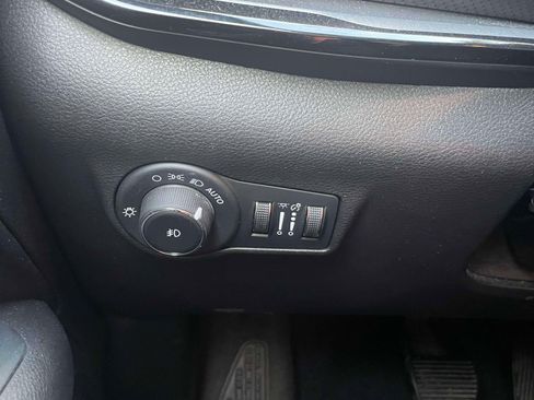 Used 2024 Jeep Compass Trailhawk image 20