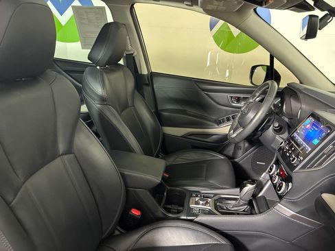 Used 2023 Subaru Forester Limited AWD/4WD image 31