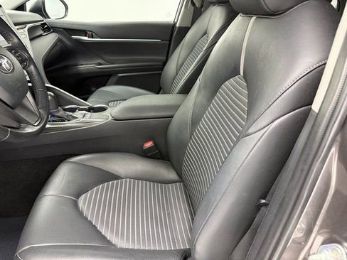 Used 2023 Toyota Camry SE w/ Convenience Package image 27
