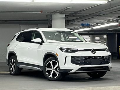 New 2026 Volkswagen Tiguan SE