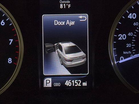 Used 2017 Toyota Camry LE FWD image 12