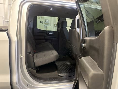 Used 2021 Chevrolet Silverado 1500 LT w/ Fleet Comfort Package AWD/4WD image 25
