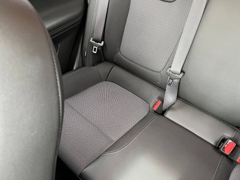 Used 2025 Buick Encore GX Preferred AWD/4WD image 40