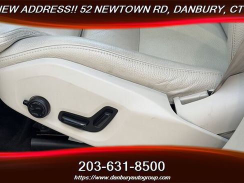 Used 2019 Volvo XC60 T6 Momentum w/ Premium Package AWD/4WD image 14