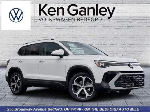 New 2025 Volkswagen Taos SEL image 1