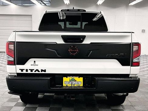 Used 2024 Nissan Titan PRO-4X w/ Pro-4x Convenience Package image 4