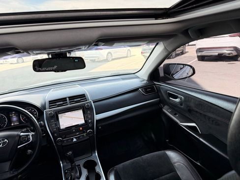 Used 2016 Toyota Camry XSE image 21