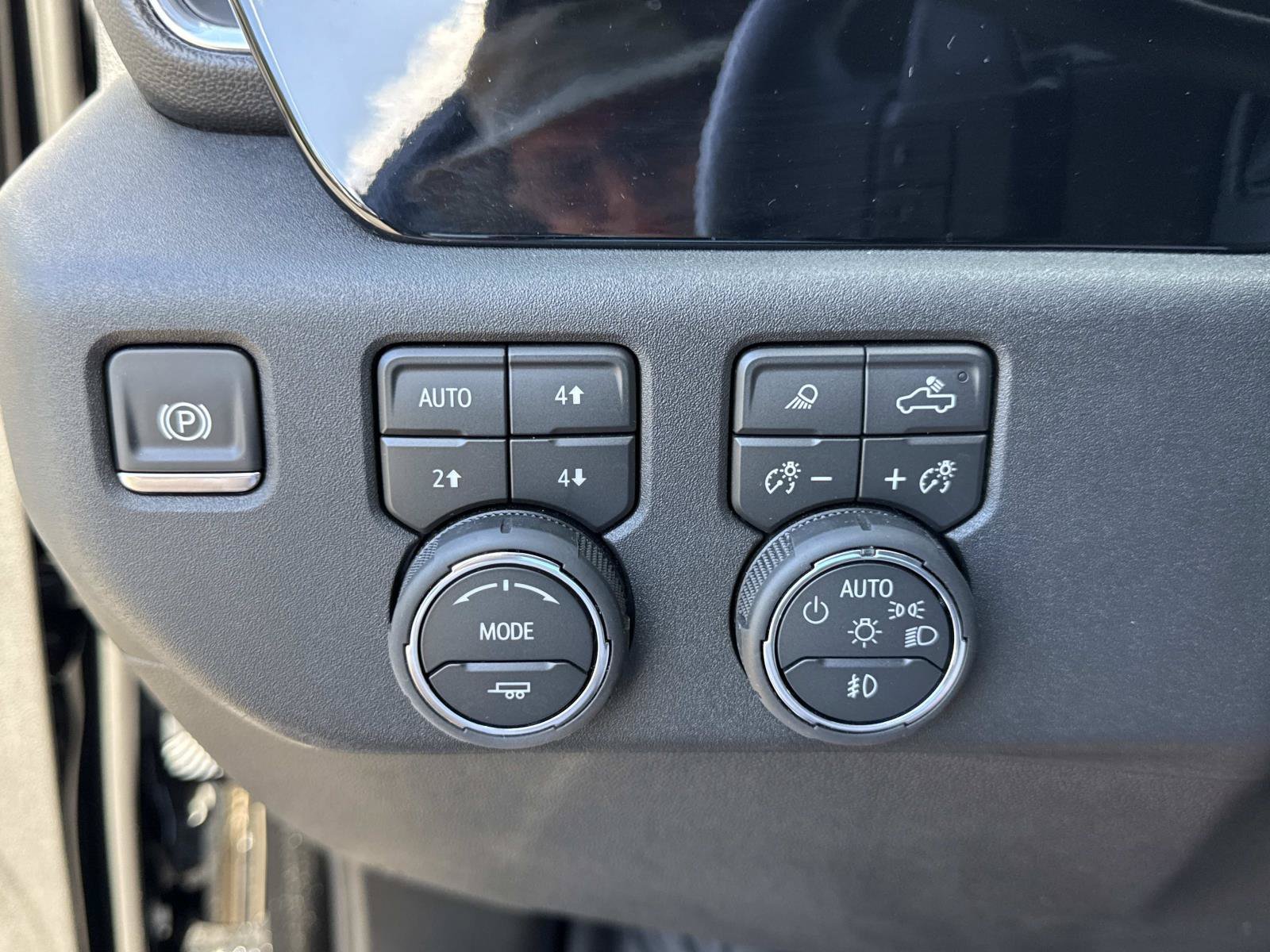 Used 2026 Chevrolet Silverado 1500 RST w/ RST All Star Premium Package AWD/4WD image 31