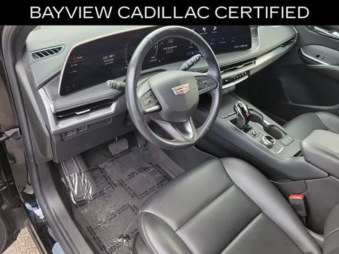 Certified 2025 Cadillac XT4 Premium Luxury FWD image 18