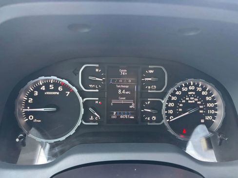 Used 2020 Toyota Tundra SR5 w/ SR5 Upgrade Package AWD/4WD image 12