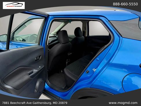 Used 2022 Nissan Kicks S w/ Interior Electronics Package image 11