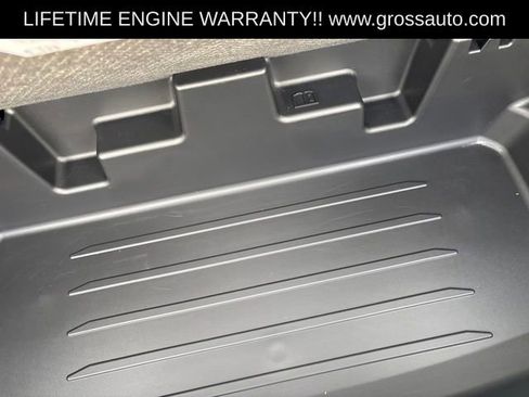 Used 2025 GMC Acadia Elevation AWD/4WD image 32