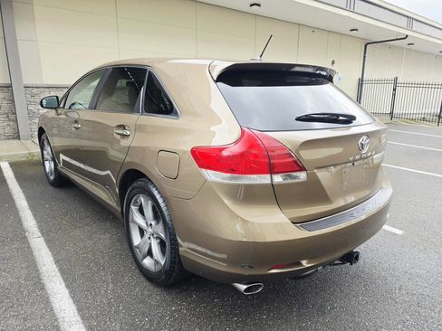 Used 2009 Toyota Venza FWD image 3