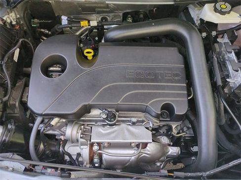 Certified 2025 Chevrolet Equinox ACTIV image 29