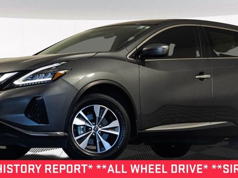 Used 2019 Nissan Murano S image 2