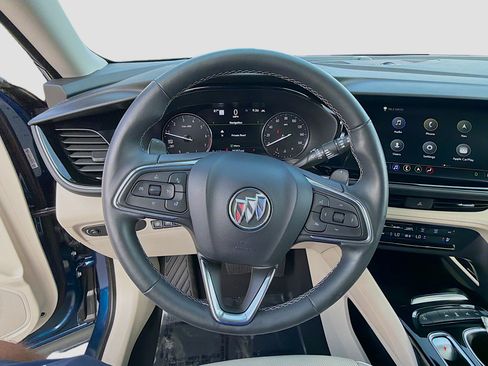 Used 2023 Buick Envision Avenir image 10