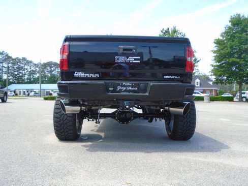 Used 2015 GMC Sierra 1500 Denali w/ Driver Alert Package image 6