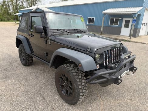 Used 2015 Jeep Wrangler Sport AWD/4WD image 4