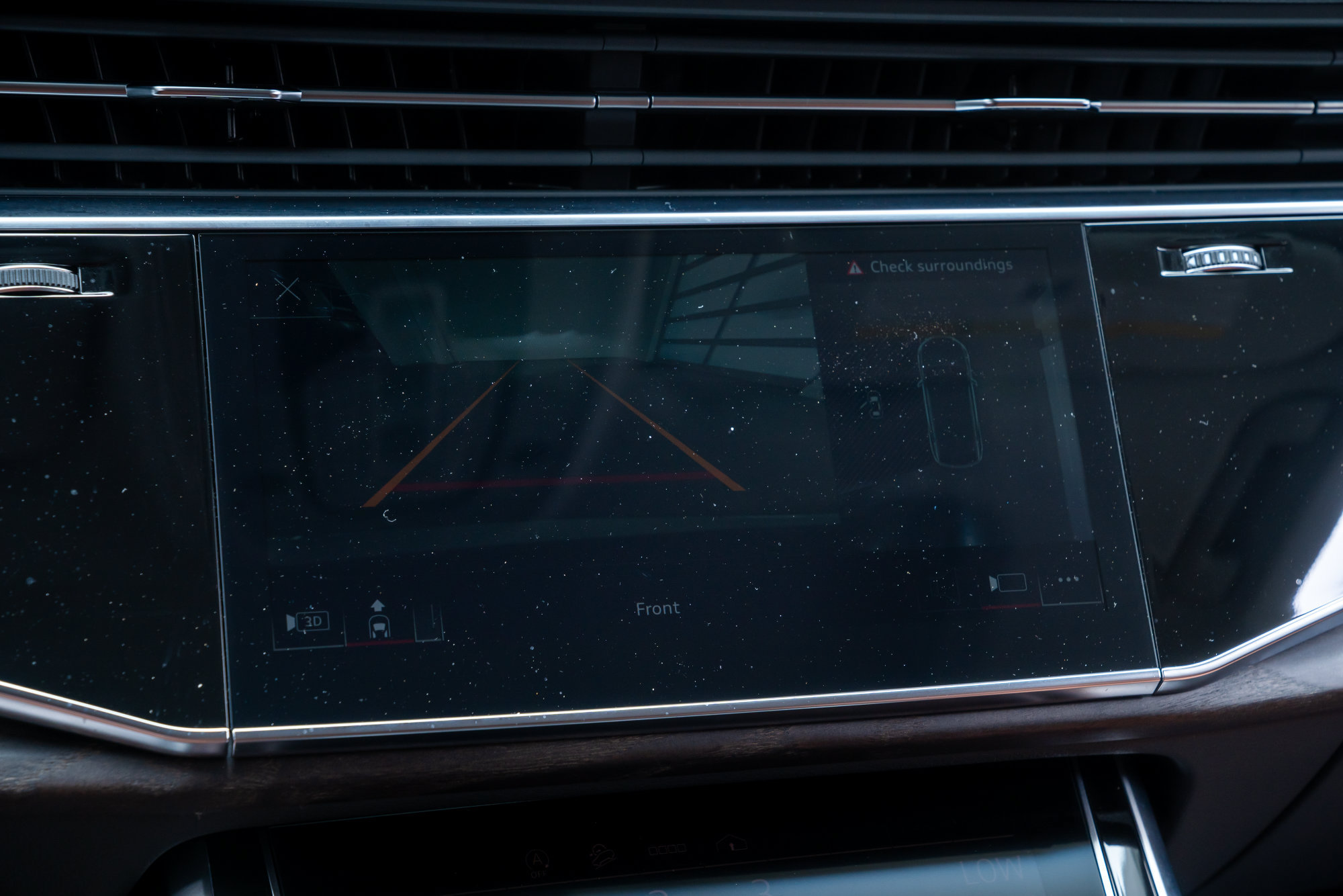 Used 2022 Audi Q8 Premium Plus AWD/4WD image 14