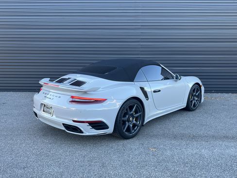Certified 2019 Porsche 911 Turbo S image 9