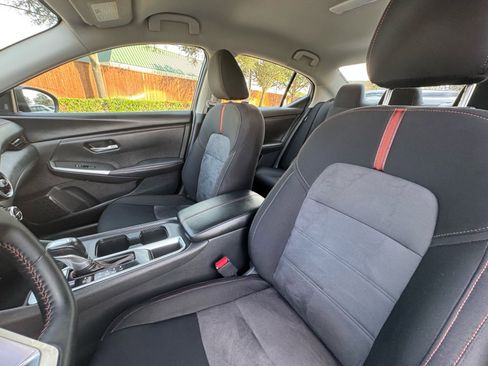 Used 2025 Nissan Sentra SR image 20