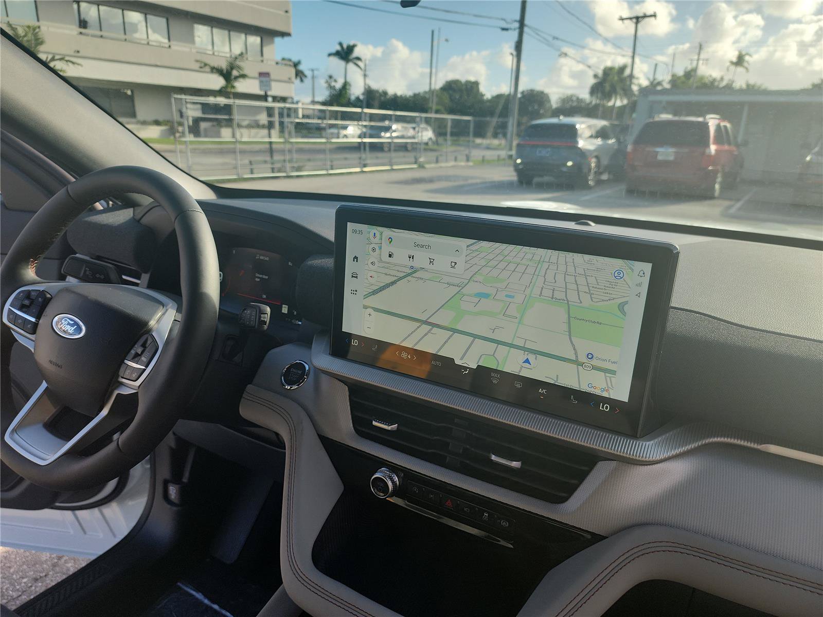 New 2027 Ford Explorer Active w/ Active Comfort Package RWD image 24