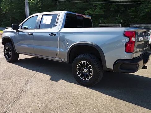 Used 2024 Chevrolet Silverado 1500 ZR2 w/ Technology Package image 6