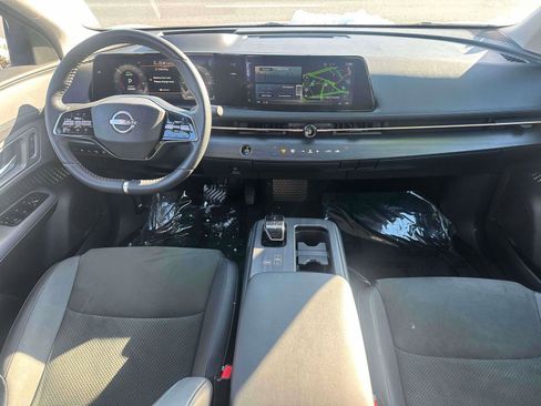 Used 2023 Nissan Ariya AWD image 12