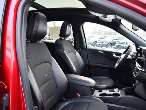 Used 2023 Ford Escape ST-Line w/ Tech Pack #1 image 16