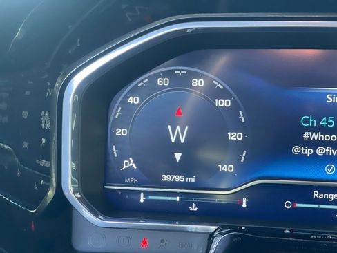 Used 2022 Chevrolet Silverado 1500 High Country w/ Z71 Off-Road Package image 29