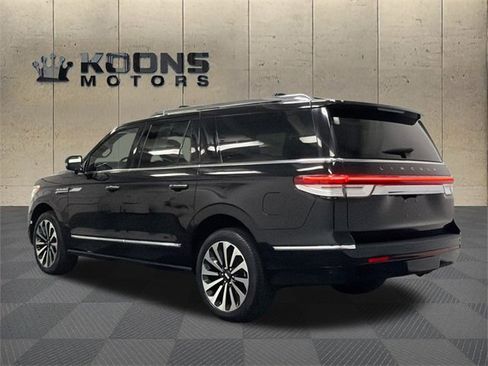 Used 2023 Lincoln Navigator L Reserve image 6