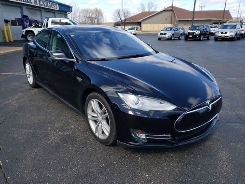 Used 2013 Tesla Model S Performance RWD image 4