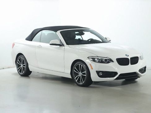 Used 2020 BMW 230i xDrive Convertible AWD/4WD image 9